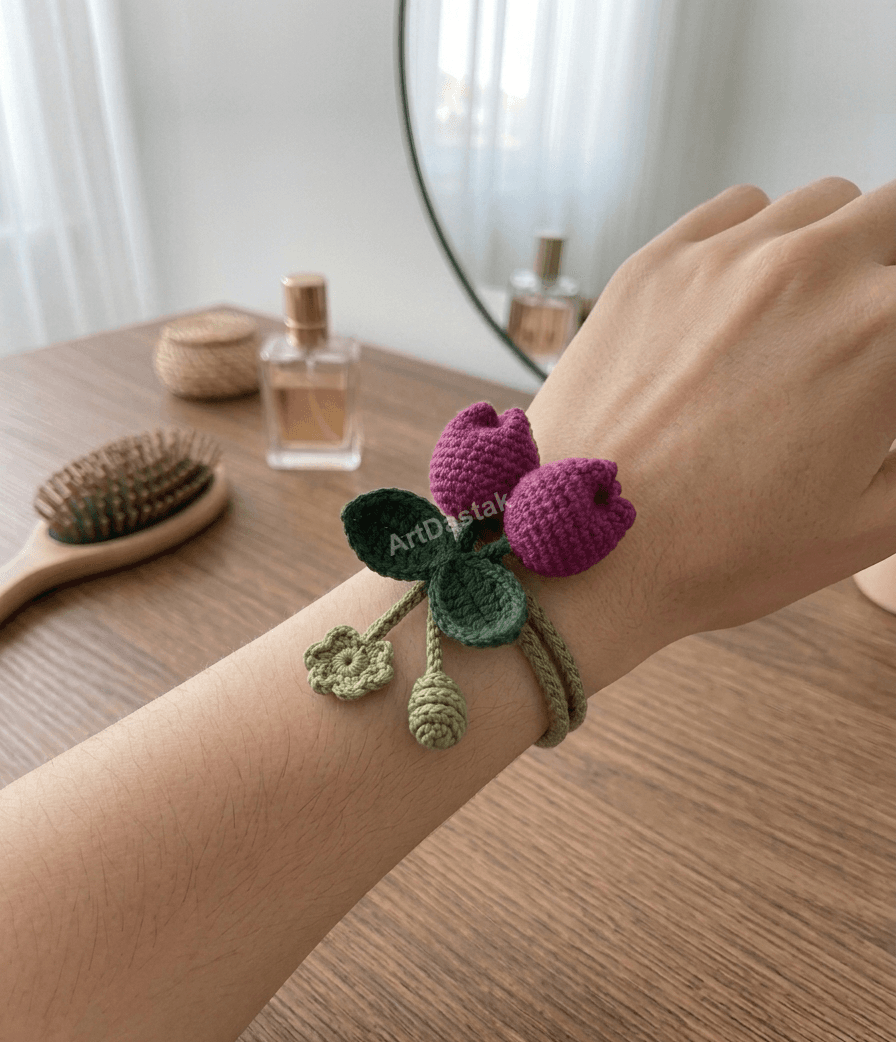 Tulip Wrist Bracelet